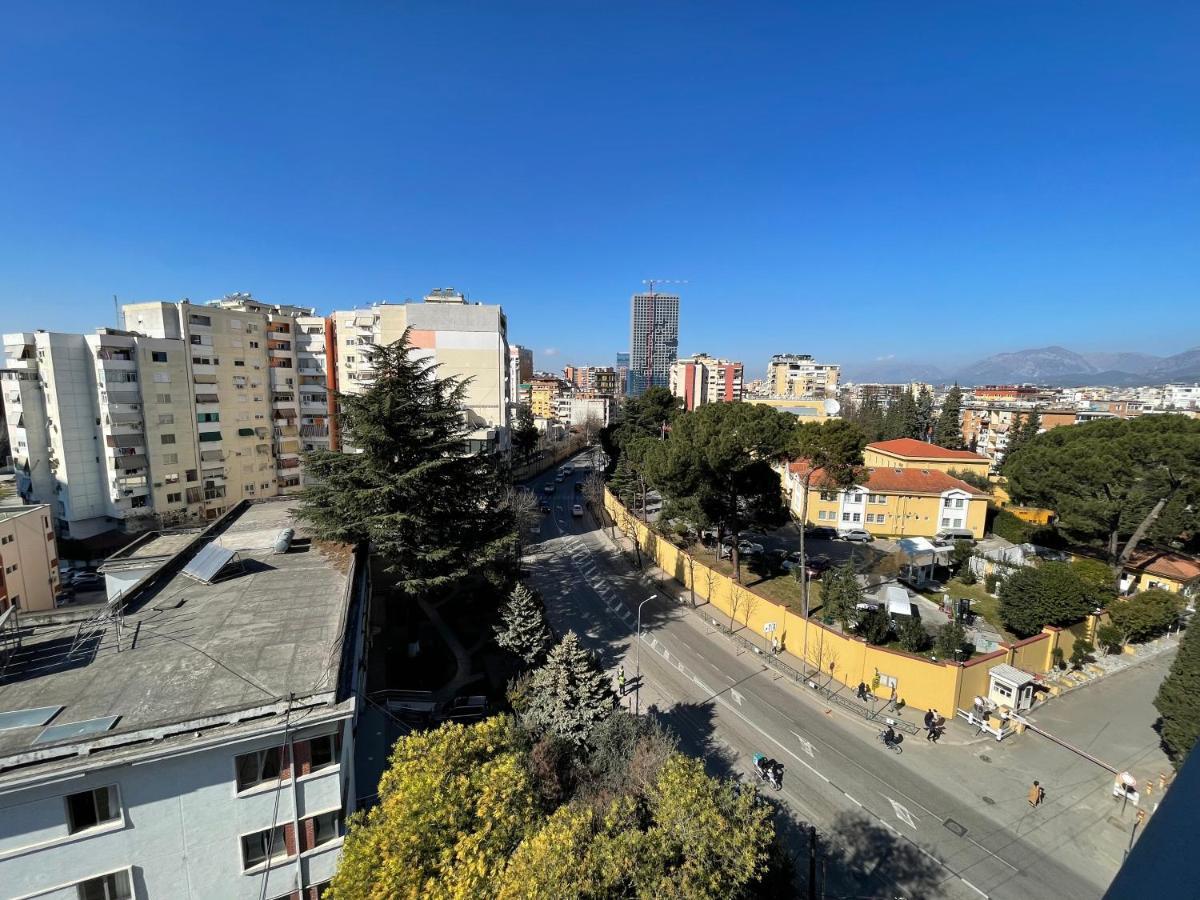 Queens Luxury Apartments Tiranë Ngoại thất bức ảnh