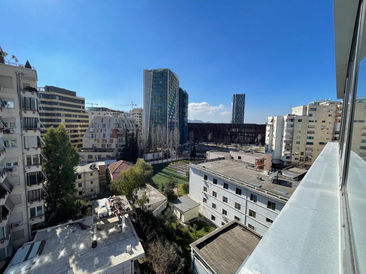 Queens Luxury Apartments Tiranë Ngoại thất bức ảnh