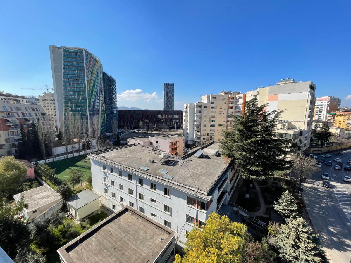 Queens Luxury Apartments Tiranë Ngoại thất bức ảnh